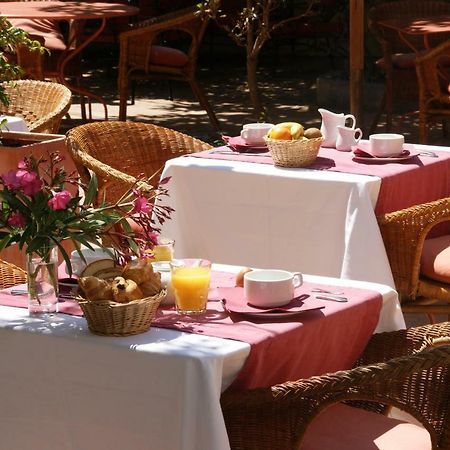 Auberge Des Glycines Porquerolles Eksteriør billede